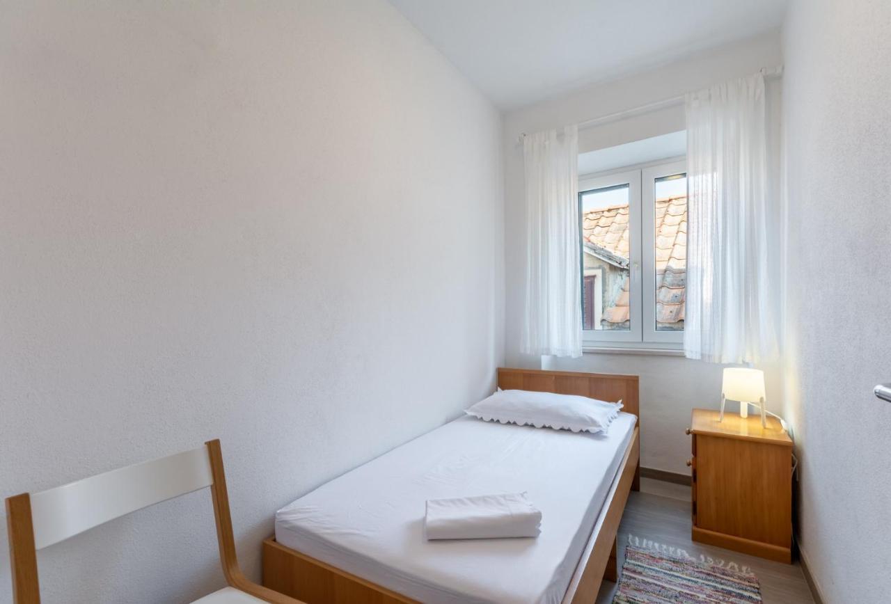 Apartments Sonja Pucisca Eksteriør billede